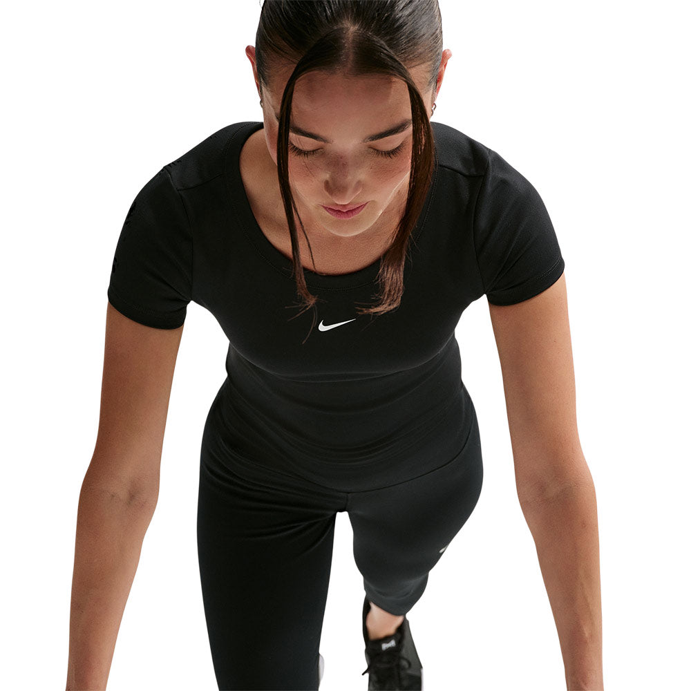 NIKE One Fitted Women's Training T-Shirt - Supersports Thailand Supersports Thailand