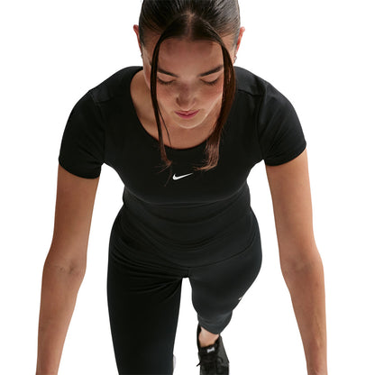 NIKE One Fitted Women's Training T-Shirt - Supersports Thailand