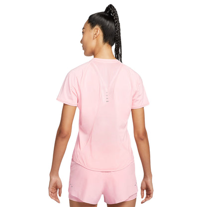 NIKE Swift เสื้อวิ่งผู้หญิง