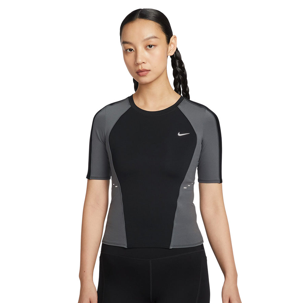 NIKE Swift Women's Running T-Shirt - Supersports Thailand