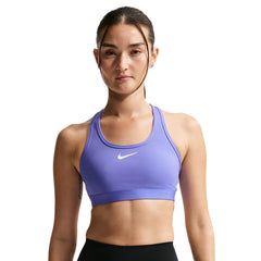 NIKE Swoosh Medium Support สปอร์ตบราผู้หญิง