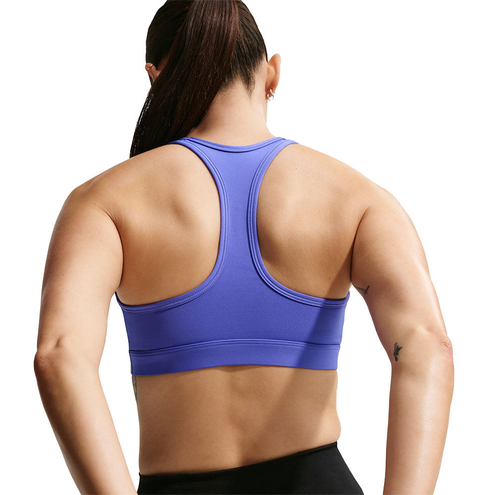 NIKE Swoosh Medium Support สปอร์ตบราผู้หญิง