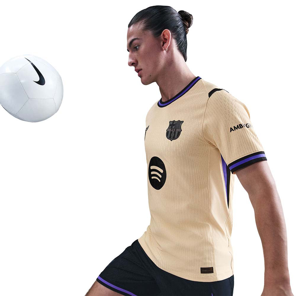 NIKE เสื้อแข่งผู้ชายทีมบาร์เซโลน่า ชุดเยือน เกรด Match ฤดูกาล 2025/26