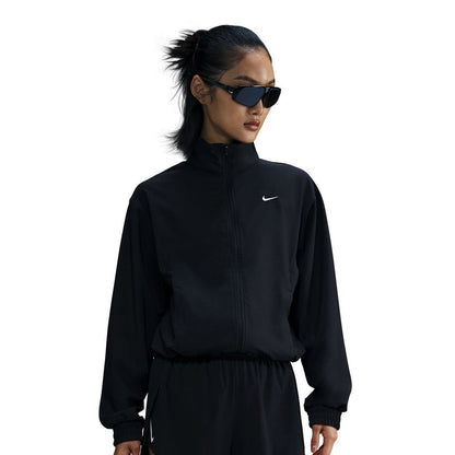 NIKE One Relaxed เสื้อแจ็คเก็ตออกกำลังกายผู้หญิง