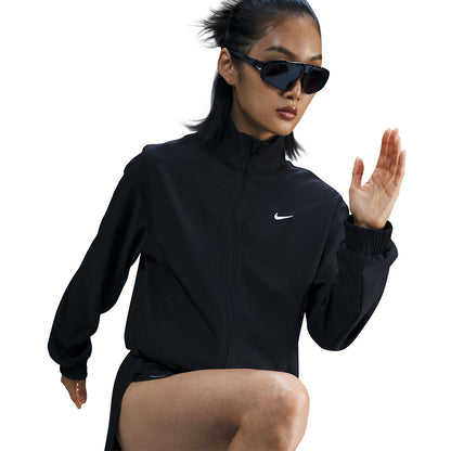 NIKE One Relaxed เสื้อแจ็คเก็ตออกกำลังกายผู้หญิง