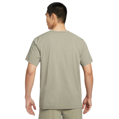 NIKE Dri-FIT UV Hyverse เสื้อออกกำลังกายผู้ชาย