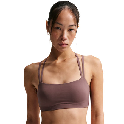 NIKE Zenvy Strappy สปอร์ตบราผู้หญิง