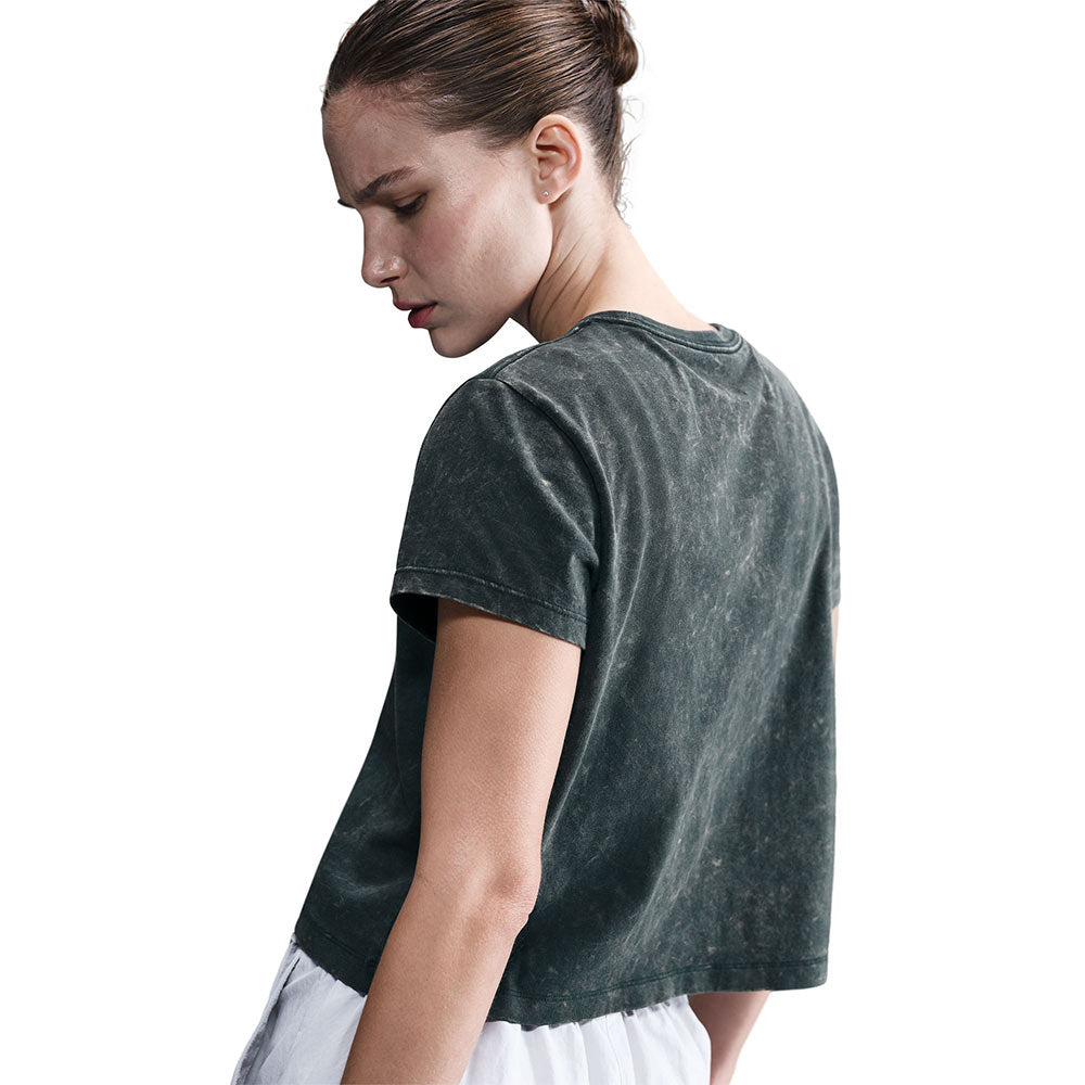 NIKE Sportswear เสื้อยืดผู้หญิง