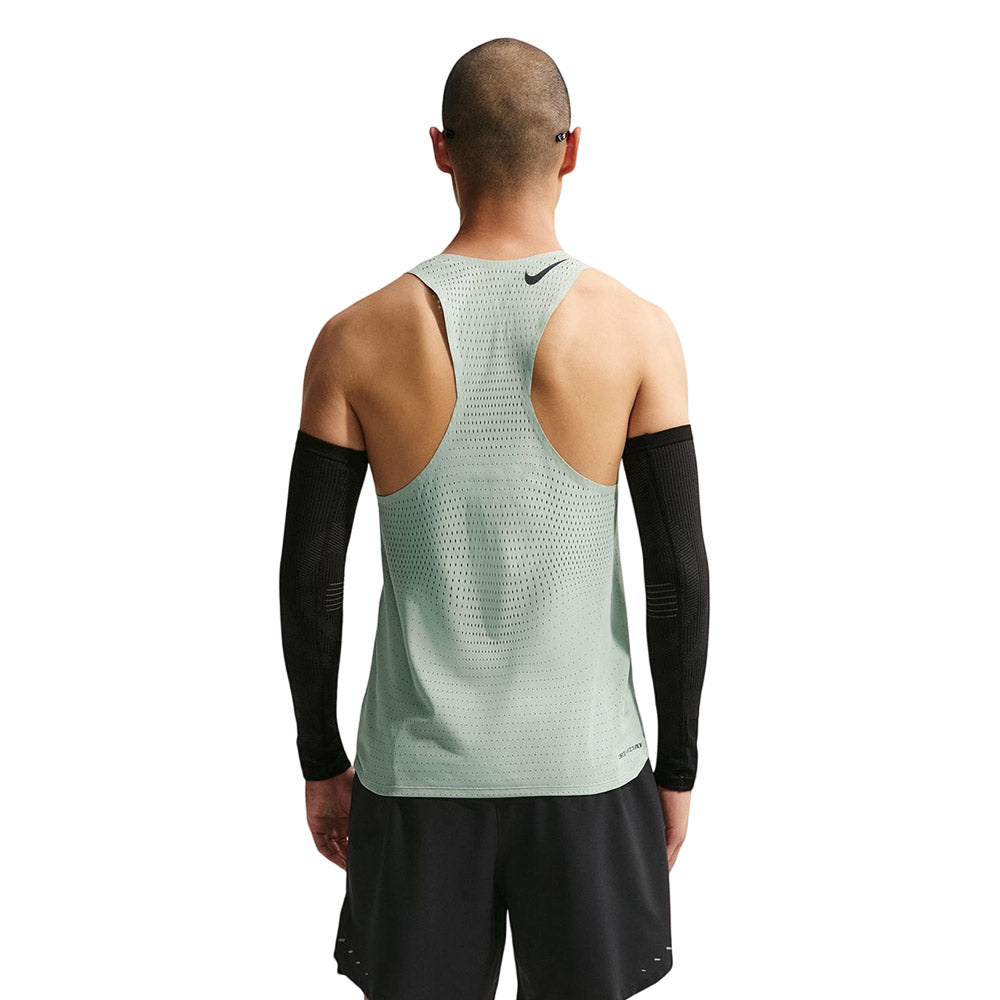 NIKE AeroSwift Men's Running Tank - Supersports Thailand
