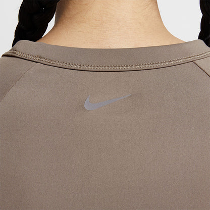 NIKE Dri-FIT One Fitted Cropped Women's Training T-Shirt
