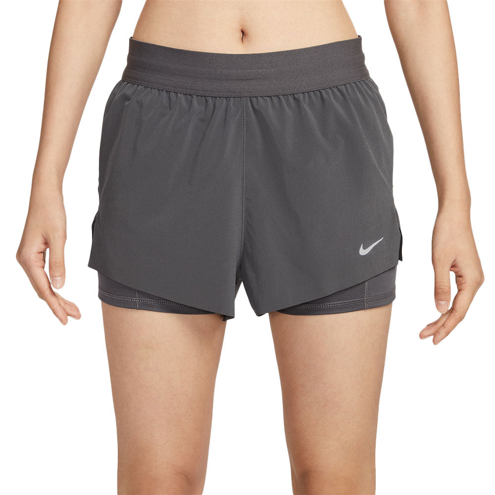 NIKE Swift กางเกงวิ่งขาสั้นผู้หญิง