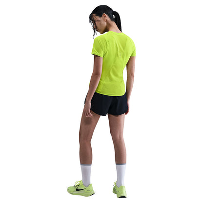 NIKE Swift Women's Running T-Shirt - Supersports Thailand