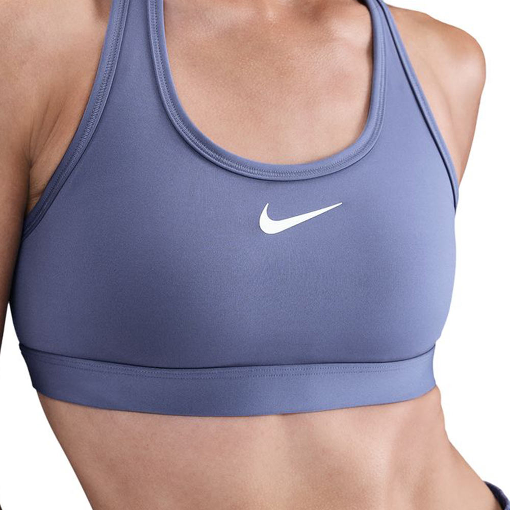 NIKE Swoosh Medium Support สปอร์ตบราผู้หญิง