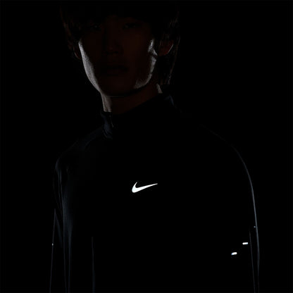NIKE Stride Men's Running Jacket - Supersports Thailand