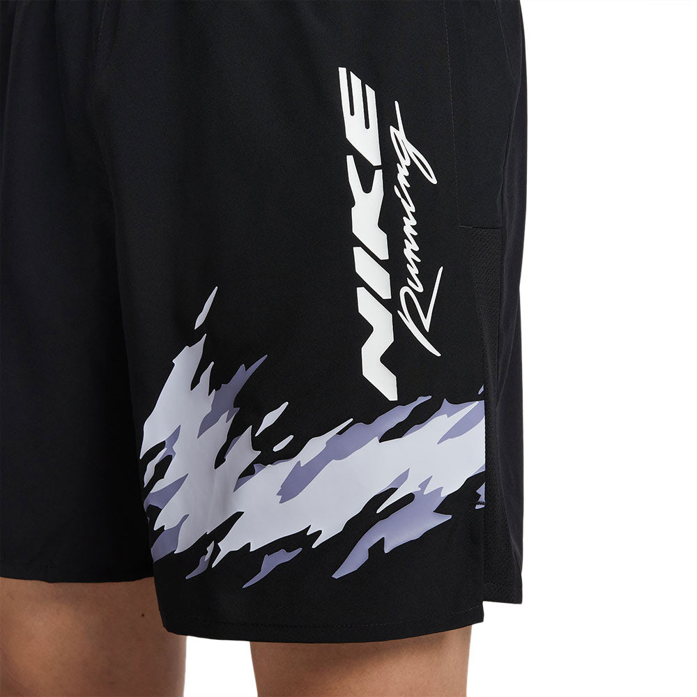 NIKE Challenger กางเกงวิ่งขาสั้นผู้ชาย