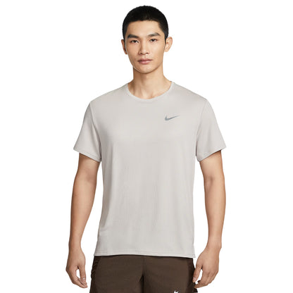 NIKE Dri-FIT UV Miler Men's Running T-Shirt - Supersports Thailand