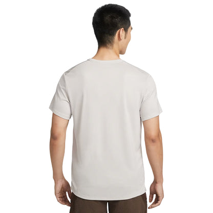 NIKE Dri-FIT UV Miler Men's Running T-Shirt - Supersports Thailand