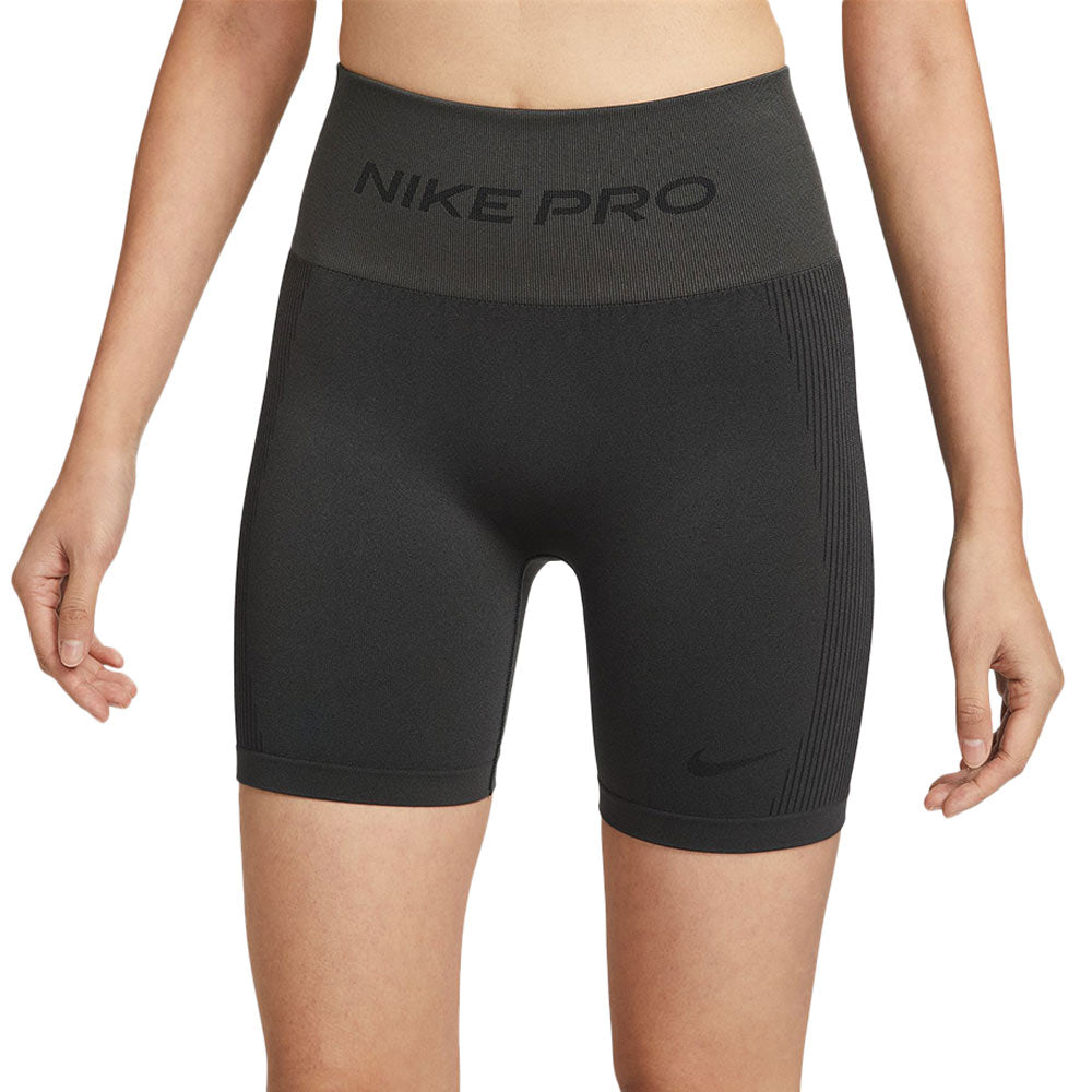NIKE Pro Seamless High-Waisted 5" Women's Training Shorts - Supersports Thailand Supersports Thailand