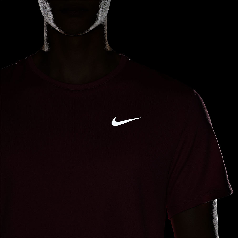 NIKE Dri-FIT UV Miler Men's Running T-Shirt - Supersports Thailand