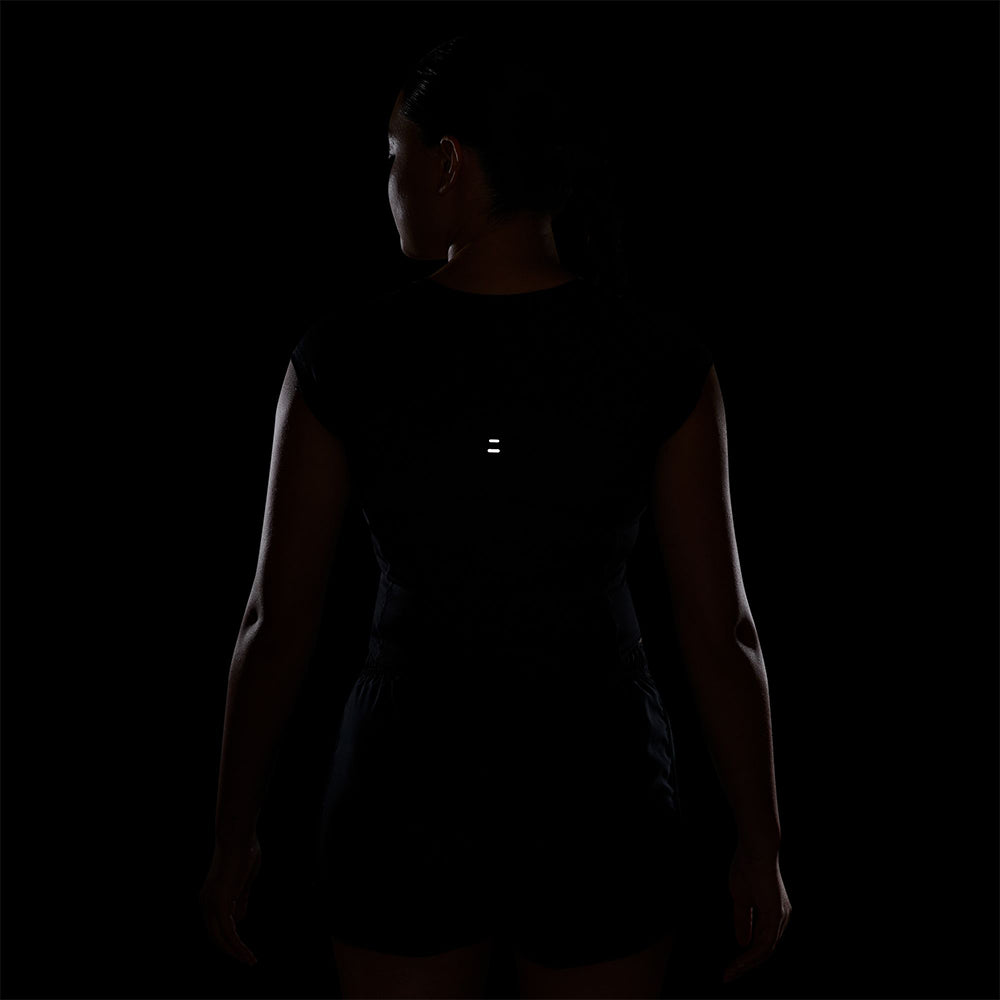 NIKE Tempo Swoosh Women's Running T-Shirt - Supersports Thailand