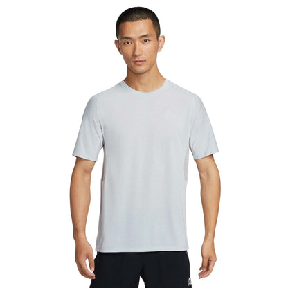 NIKE ACG "Solar Chase" Men's Lifestyle T-Shirt - Supersports Thailand