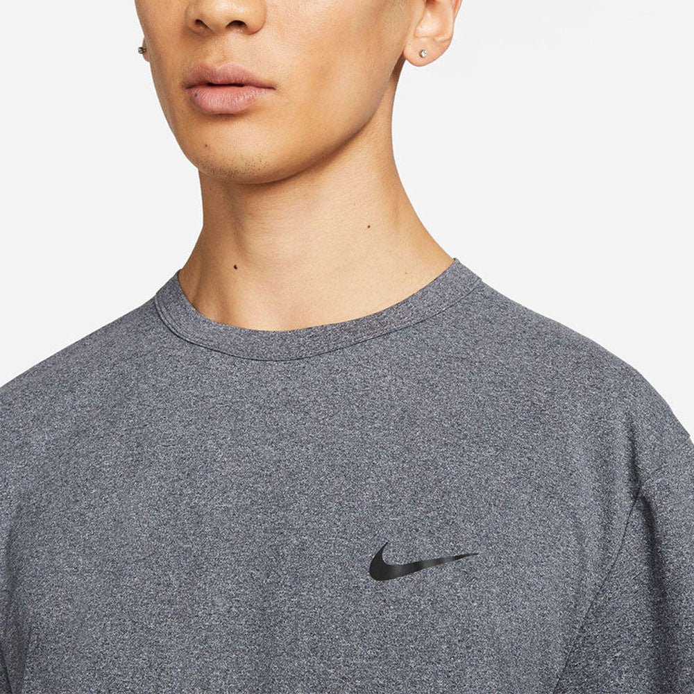 NIKE Dri-FIT UV Hyverse Men's Training T-Shirt - Supersports Thailand Supersports Thailand