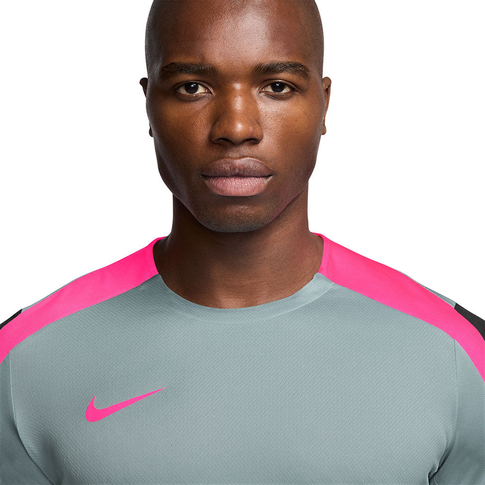 NIKE Strike เสื้อฟุตบอลผู้ชาย