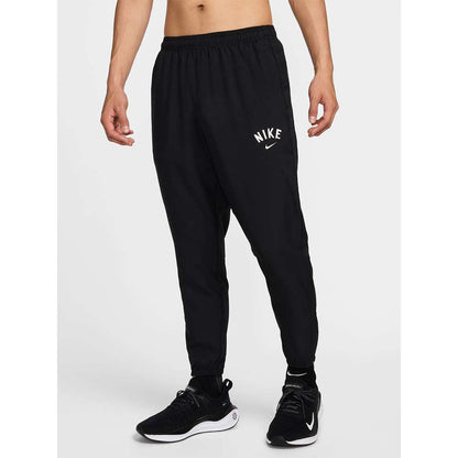 NIKE Challenger Dri-FIT Woven Men's Running Pants สีดำ (Black) S (ASIAN SIZE)