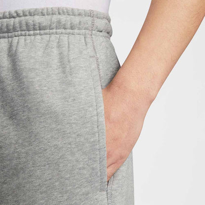 NIKE Club กางเกงลำลองขาสั้นผู้ชาย