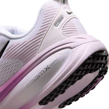 NIKE Vomero 18 Women's Running Shoes