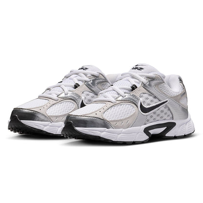 NIKE V5 RNR Boys Running Shoes