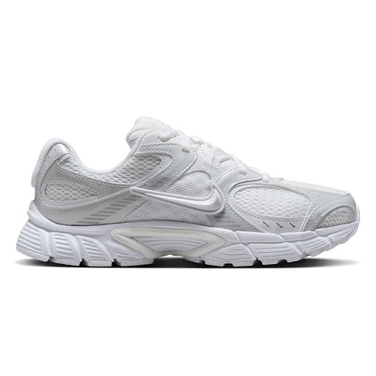NIKE V5 RNR รองเท้าลำลองผู้หญิง