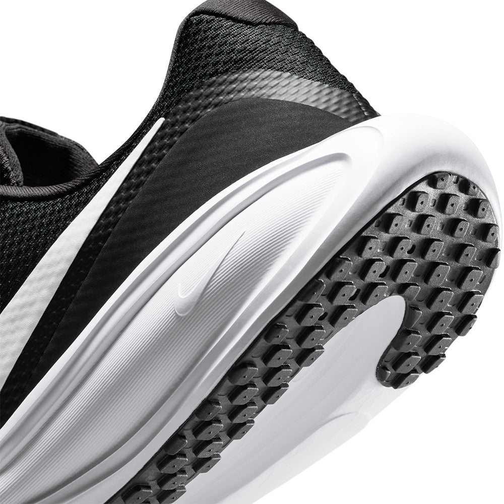 NIKE Revolution 8 รองเท้าวิ่งผู้ชาย