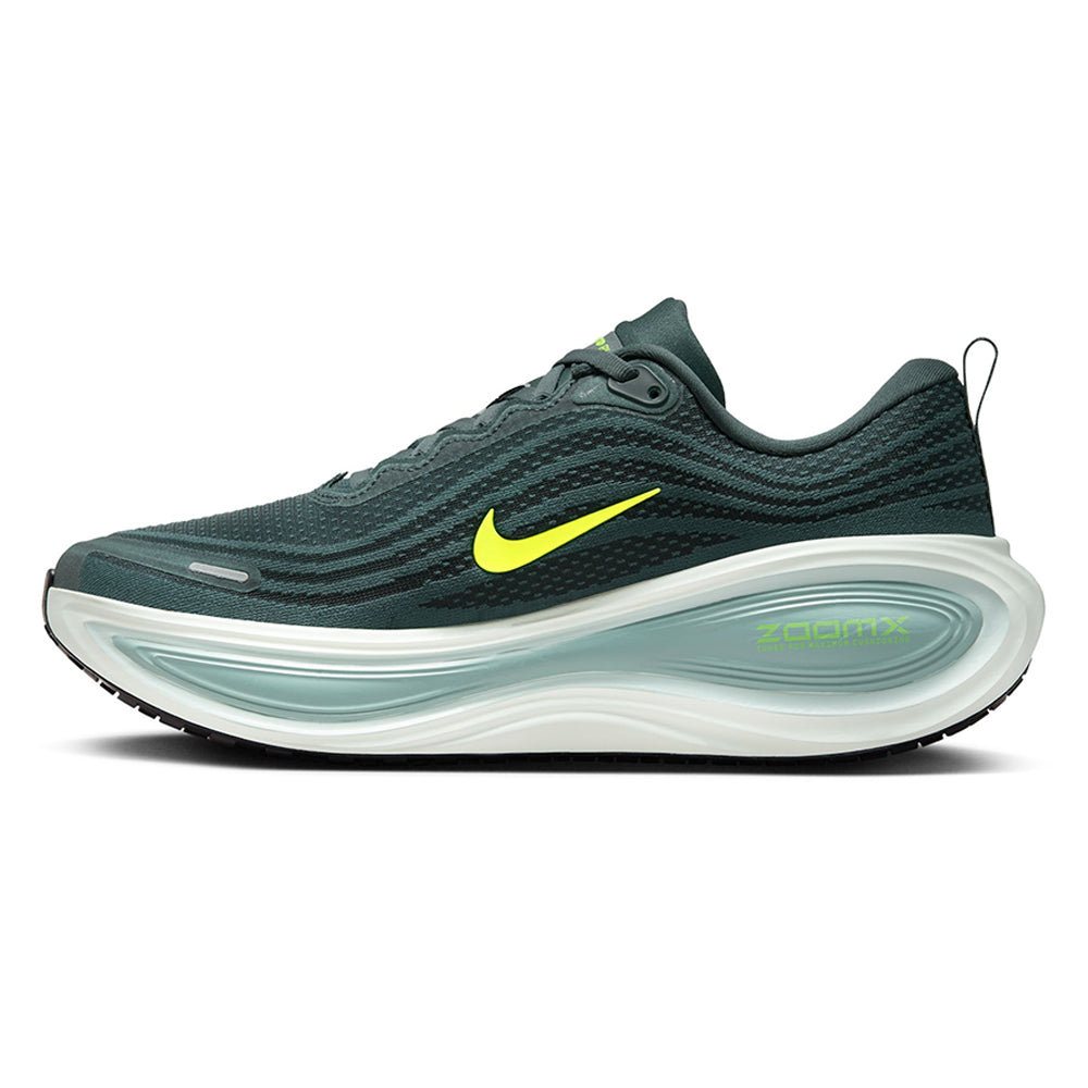 NIKE Vomero Plus รองเท้าวิ่งผู้ชาย
