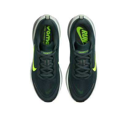 NIKE Vomero Plus รองเท้าวิ่งผู้ชาย