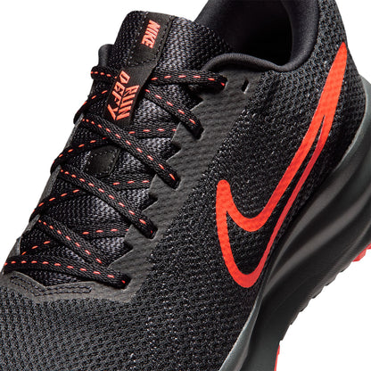 NIKE Run Defy รองเท้าวิ่งผู้ชาย