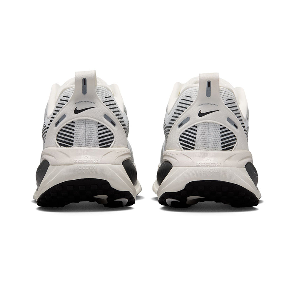 NIKE Vomero 18 รองเท้าวิ่งผู้หญิง Supersports Thailand