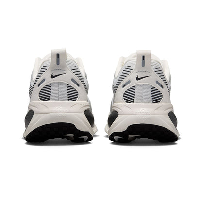 NIKE Vomero 18 รองเท้าวิ่งผู้หญิง