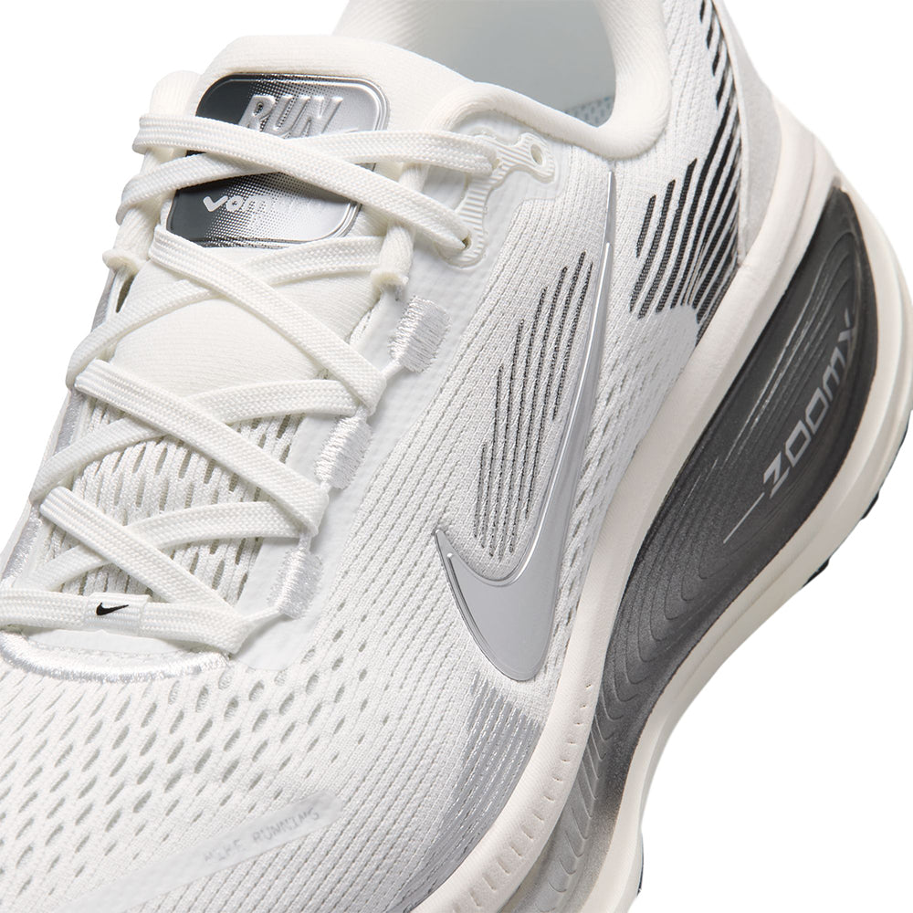 NIKE Vomero 18 รองเท้าวิ่งผู้หญิง Supersports Thailand