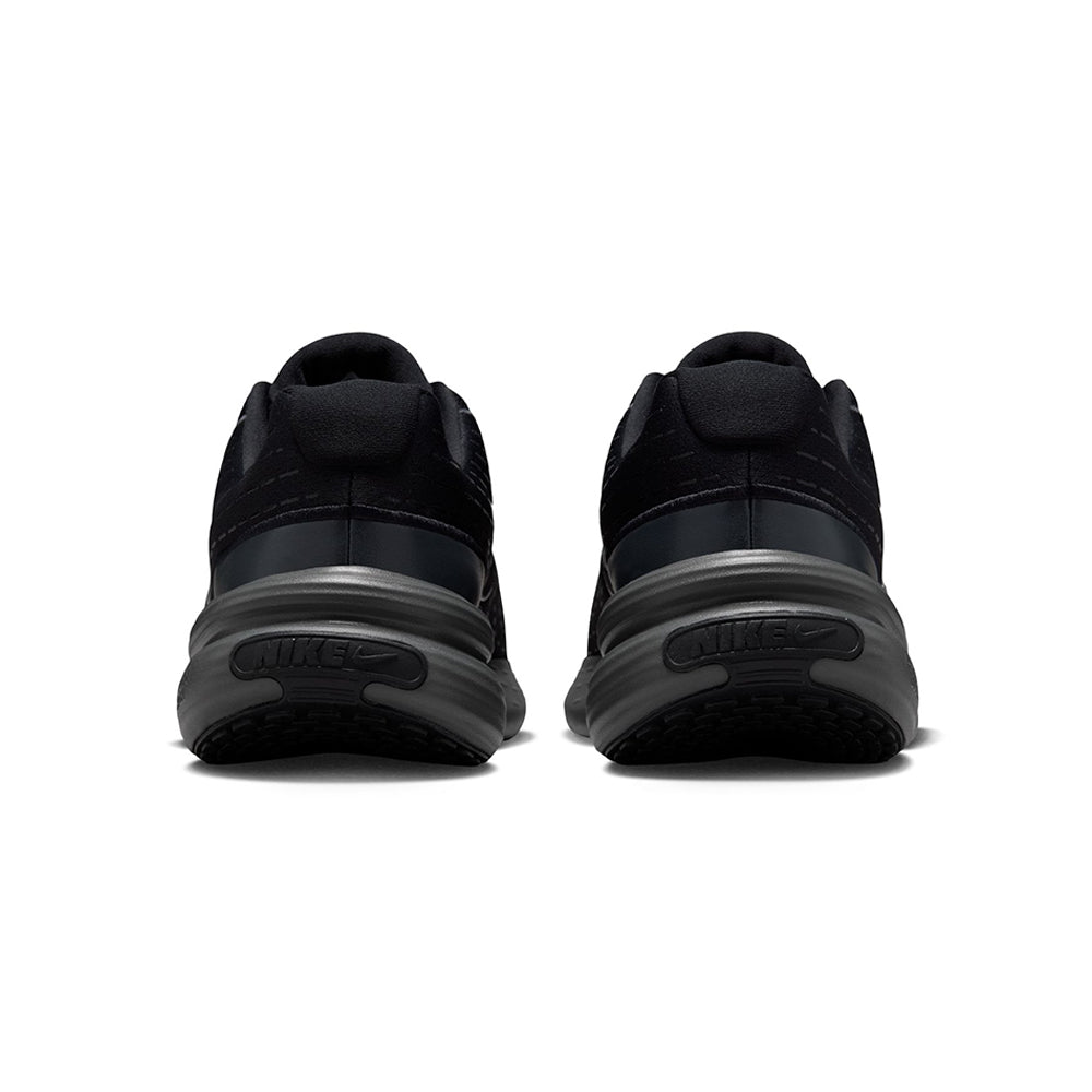 NIKE Uplift SC รองเท้าลำลองผู้ชาย Supersports Thailand