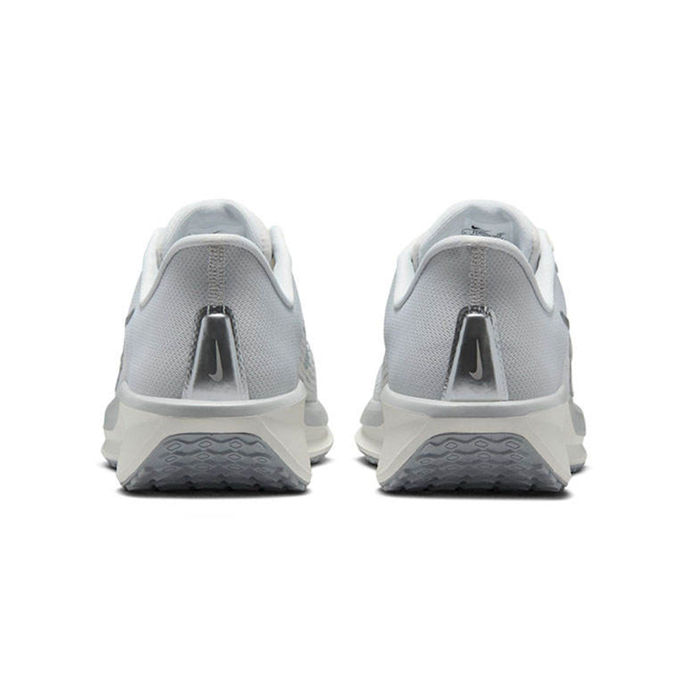 NIKE Quest 6 รองเท้าวิ่งผู้หญิง