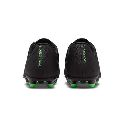 NIKE Jr. Mercurial Vapor 17 Club MG Kids Football Shoes