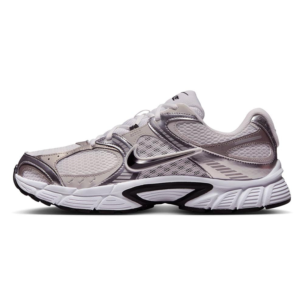 NIKE V5 RNR Men's Lifestyle Shoes - Supersports Thailand