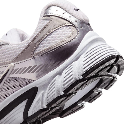 NIKE V5 RNR Men's Lifestyle Shoes - Supersports Thailand