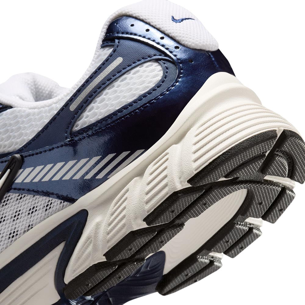 NIKE V5 RNR Men's Lifestyle Shoes - Supersports Thailand Supersports Thailand