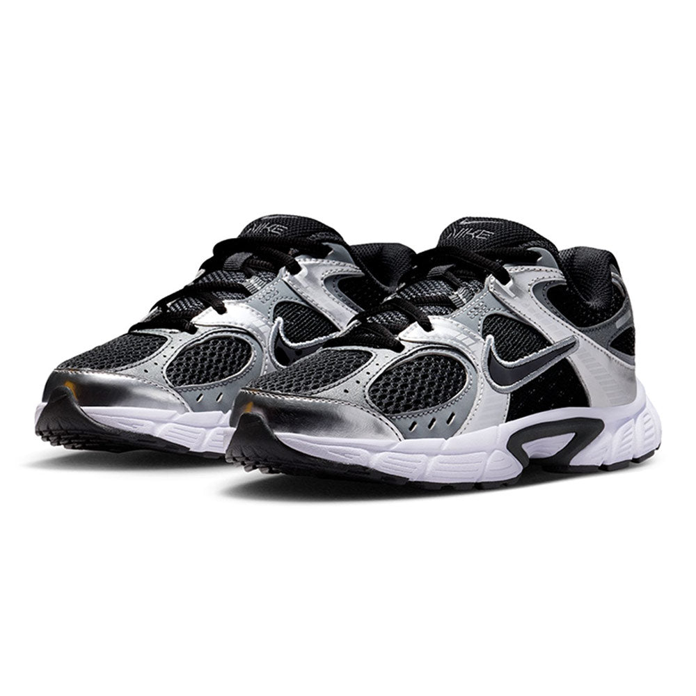 NIKE V5 RNR Kids Lifestyle Shoes - Supersports Thailand Supersports Thailand