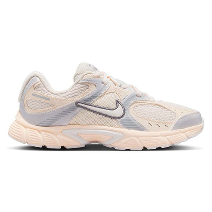 NIKE V5 RNR Kids Lifestyle Shoes - Supersports Thailand