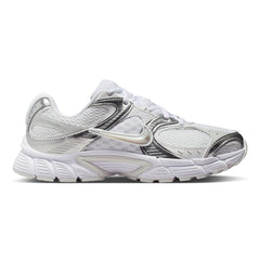 NIKE V5 RNR Women's Lifestyle Shoes - Supersports Thailand