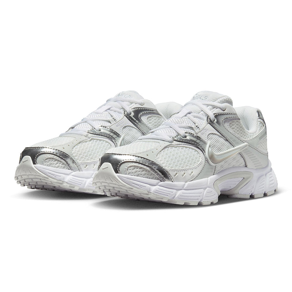 NIKE V5 RNR Women's Lifestyle Shoes - Supersports Thailand