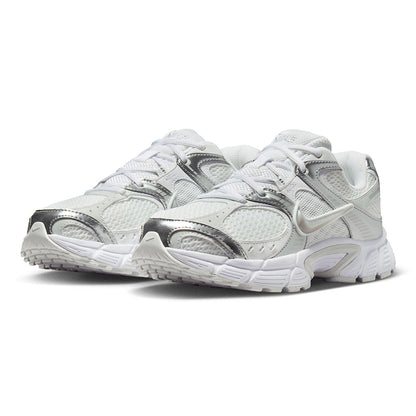NIKE V5 RNR Women's Lifestyle Shoes - Supersports Thailand